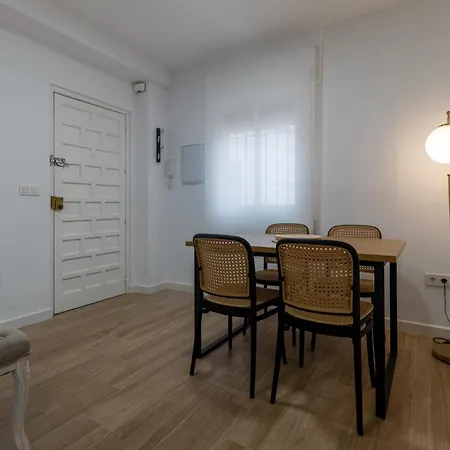 Apartment Conde Y Luque *