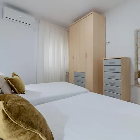 Conde Y Luque Appartement